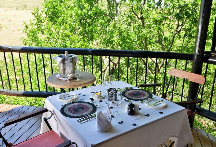 فندق Tshukudu Bush Lodge