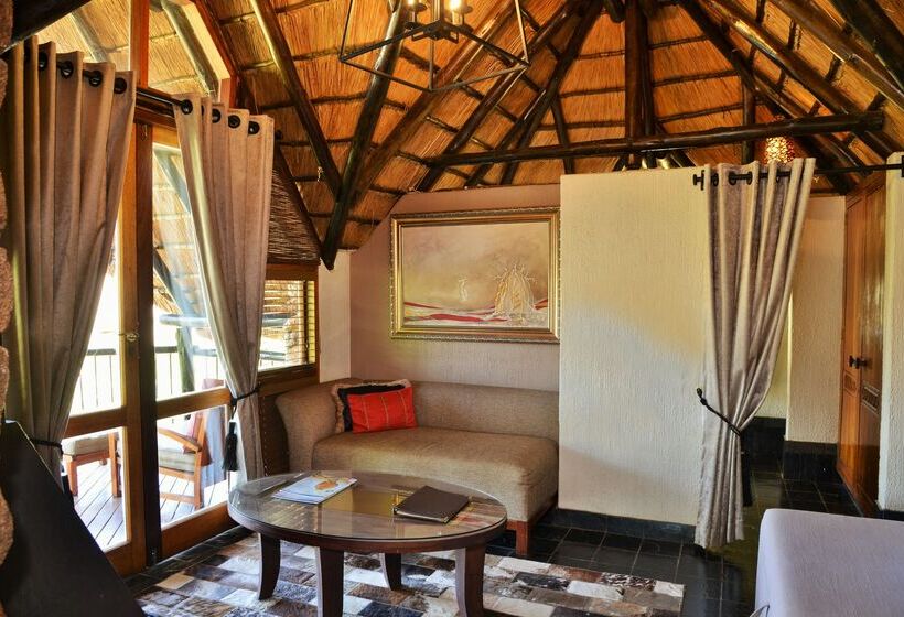 فندق Tshukudu Bush Lodge