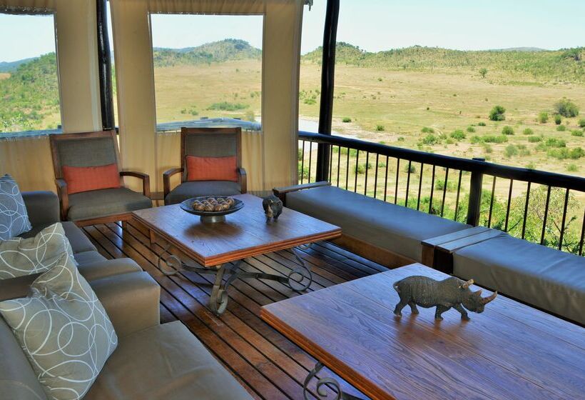فندق Tshukudu Bush Lodge