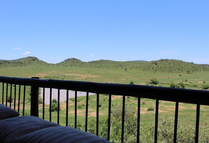 فندق Tshukudu Bush Lodge