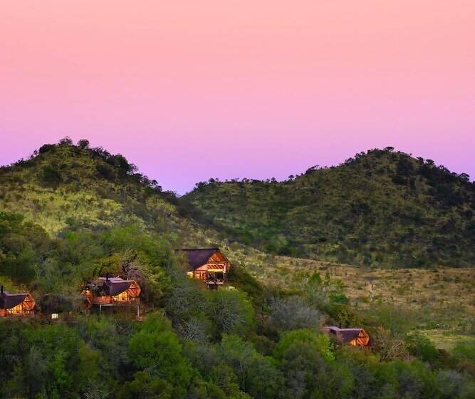 فندق Tshukudu Bush Lodge