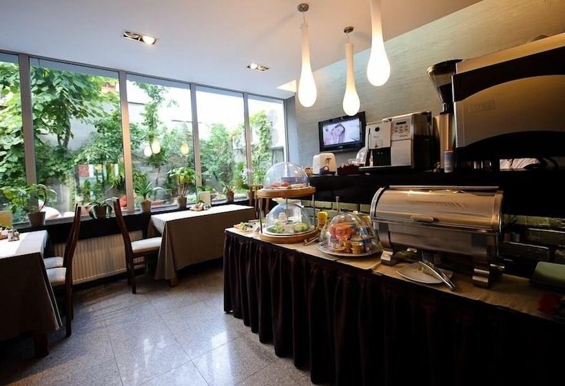 هتل Unique Boutique