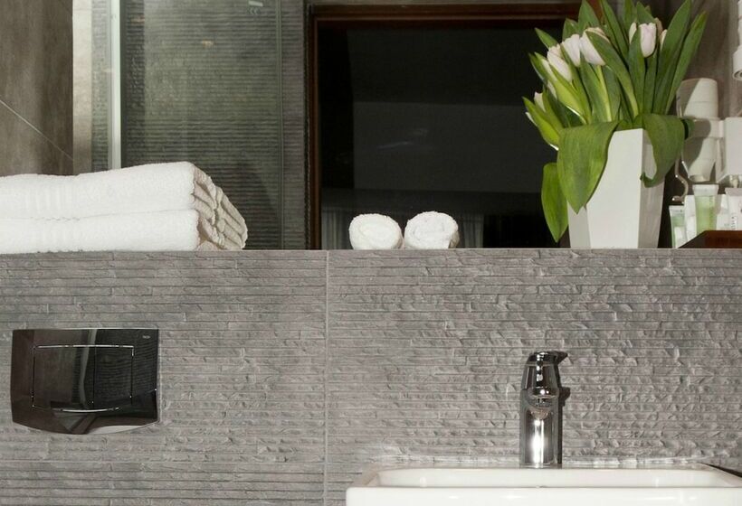 هتل Unique Boutique