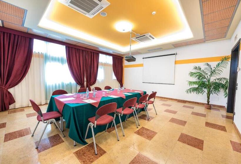 בית מלון כפרי West Point Airport