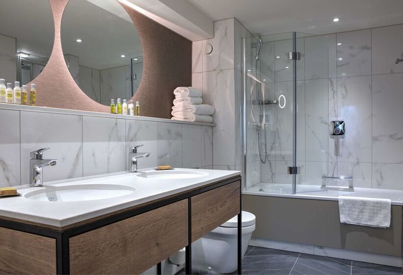 فندق Doubletree By Hilton London Elstree