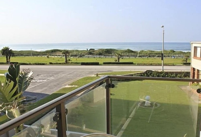 בית מלון כפרי Palm Beach Guesthouse