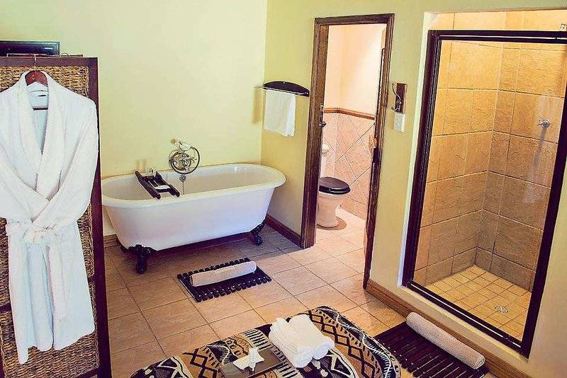 בית מלון כפרי Premier Resort Mpongo Private Game Reserve