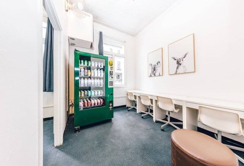 هاستل Maze Backpackers   Sydney
