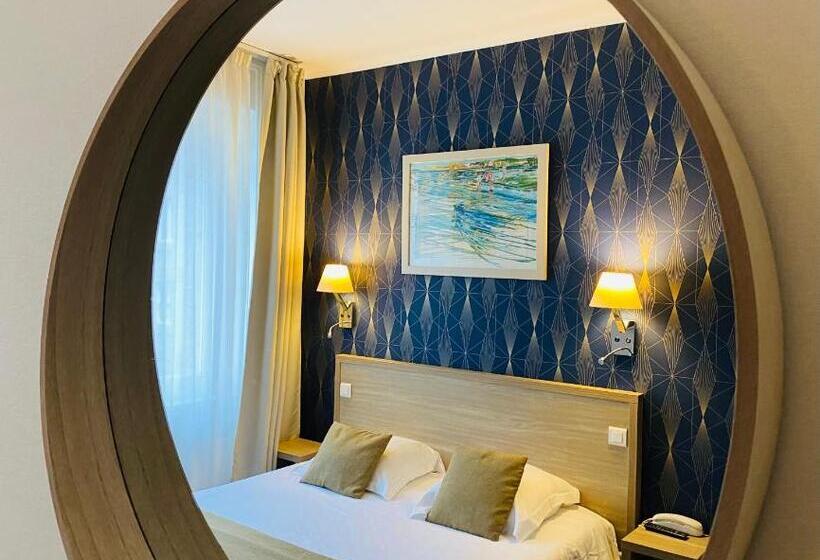 Отель Ajoncs D Or