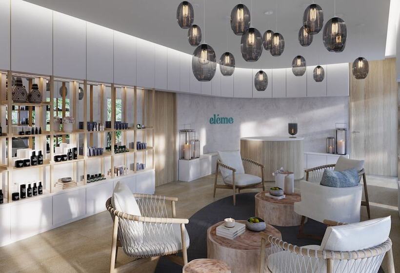 هتل Crystalbrook Byron