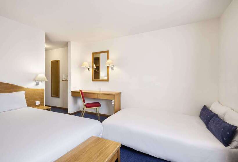 فندق Days Inn By Wyndham Telford Ironbridge