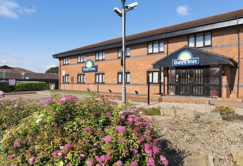 Days Inn Hotel Warwick South   Southbound M40