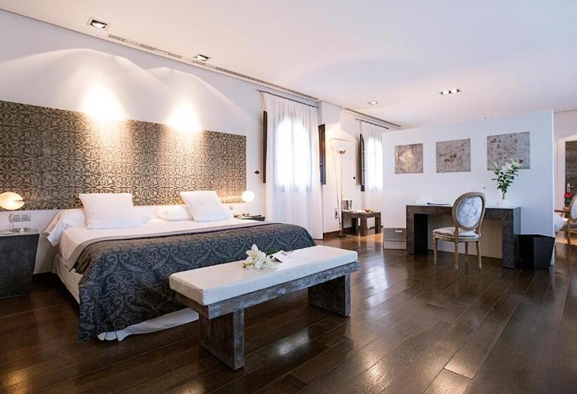 Hospes Palacio Del Bailio, A Member Of Design Hotels