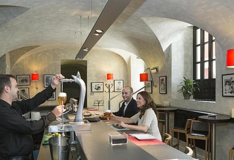 Hospes Palacio Del Bailio, A Member Of Design Hotels