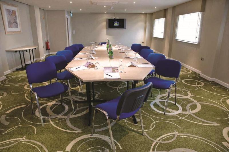 Отель Mercure Newbury West Grange