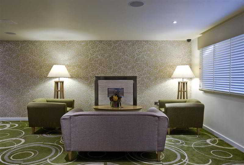 Отель Mercure Newbury West Grange