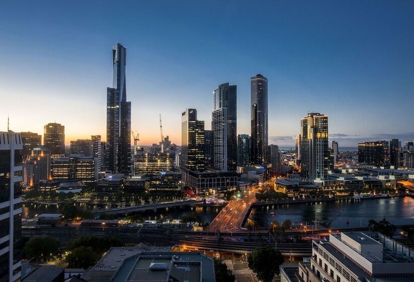 בית מלון כפרי Oaks Melbourne On Market