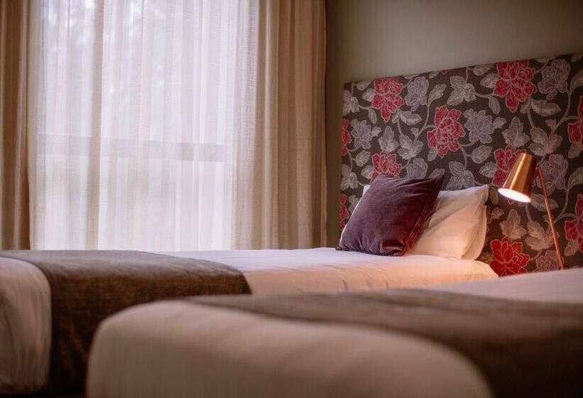 בית מלון כפרי Quest Flemington