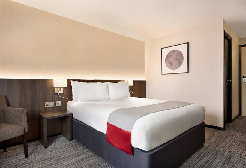 בית מלון כפרי Ramada Bristol West