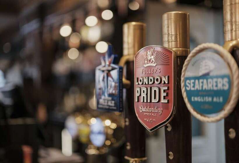 هتل The Sanctuary House