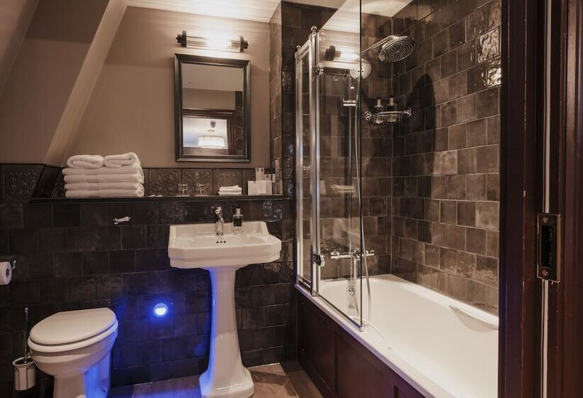 هتل The Sanctuary House