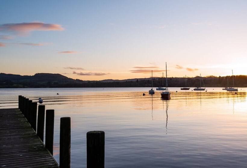 酒店 Windermere Rooms At The Wateredge Inn