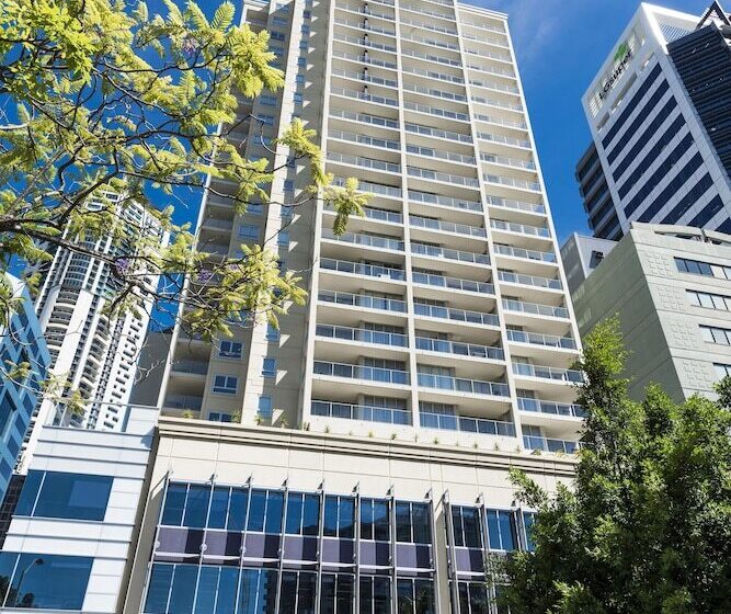 Oaks Brisbane Lexicon Suites