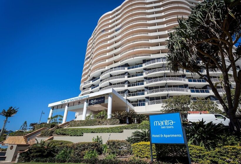 منتجع Mantra Twin Towns