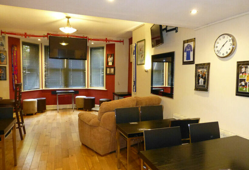 Отель Tunbridge Wells Retreat