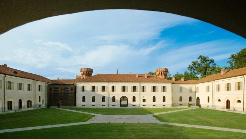 ホテル Albergo Dell Agenzia