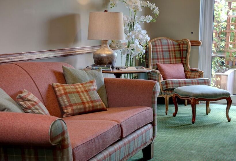 Windmill Village Hotel, Golf Club & Spa, Bw Signature Collection