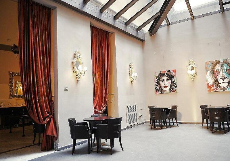 هتل Borghese Palace Art