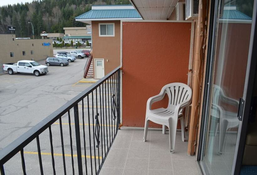 בית מלון כפרי Canadas Best Value Inn & Suites Castlegar