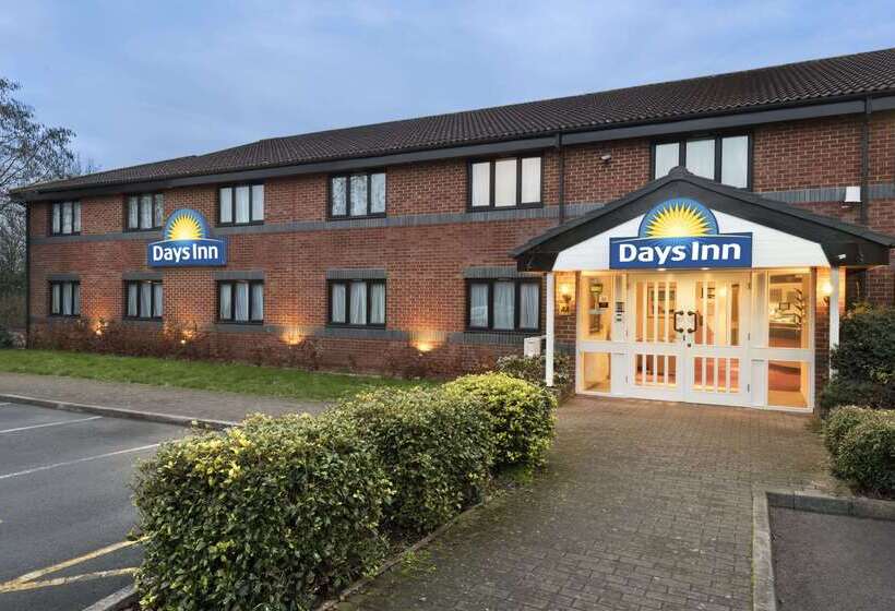 호텔 Days Inn Michaelwood M5