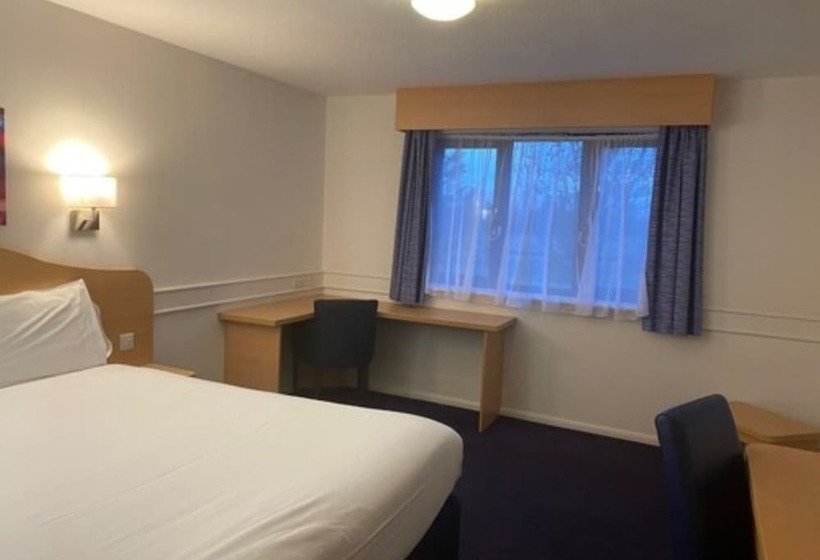 호텔 Days Inn Michaelwood M5