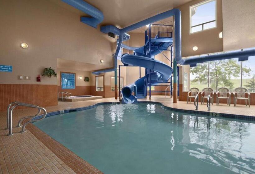 בית מלון כפרי Days Inn By Wyndham Red Deer