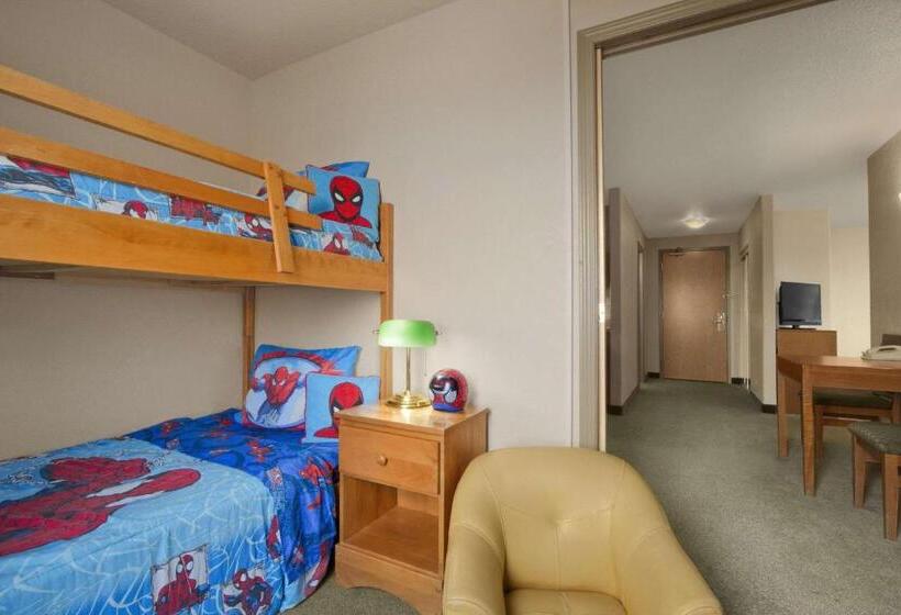 בית מלון כפרי Days Inn By Wyndham Red Deer