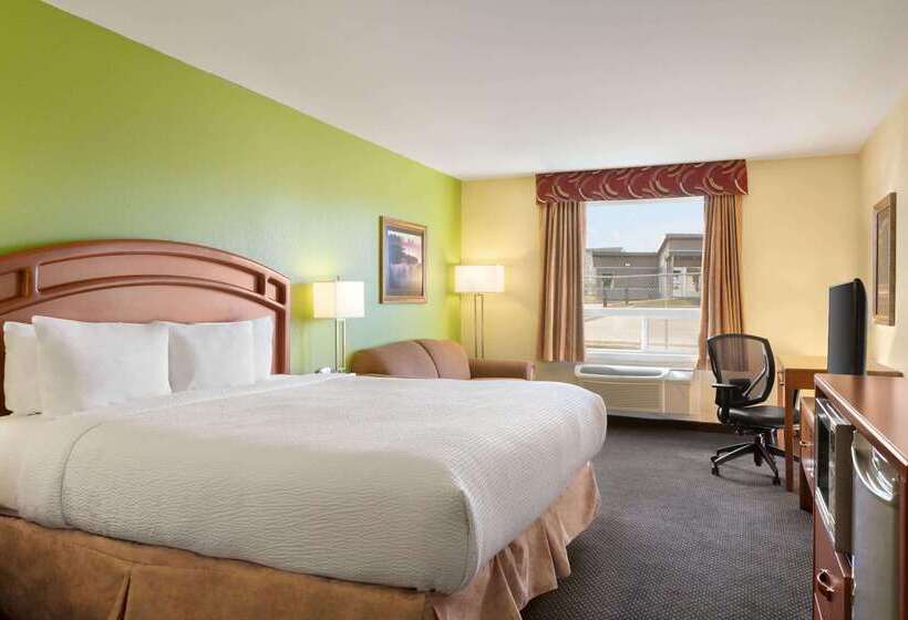 فندق Days Inn & Suites By Wyndham Thompson
