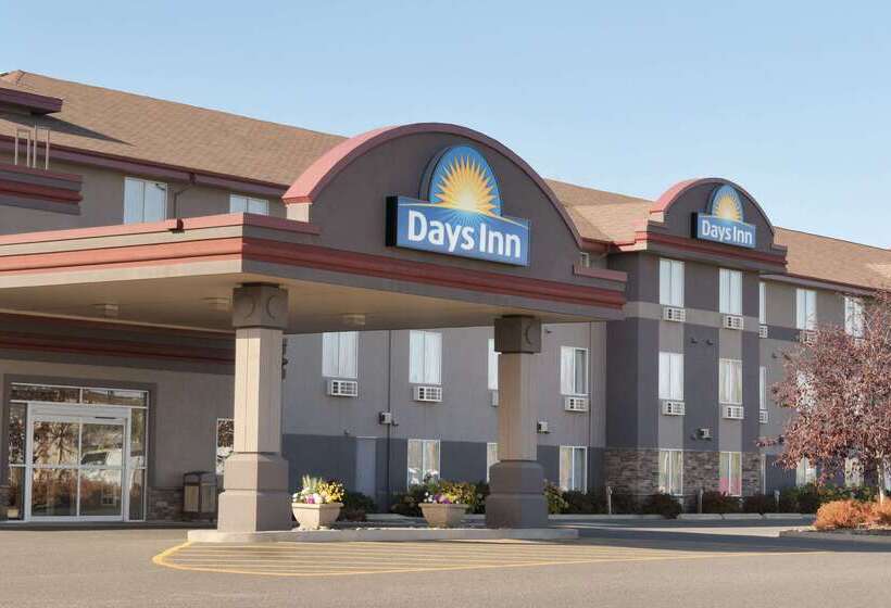 هتل Days Inn & Suites By Wyndham Thunder Bay