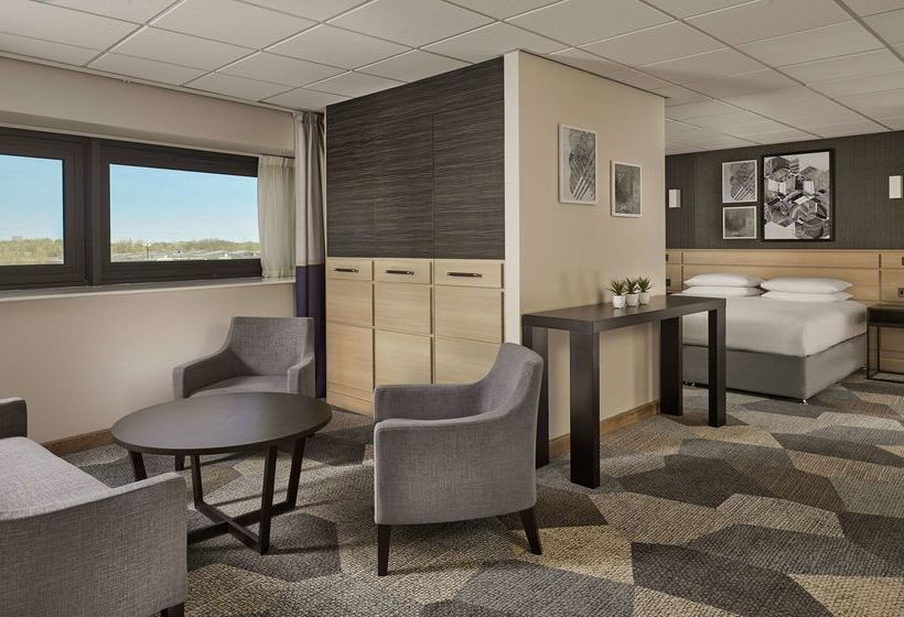 فندق Doubletree By Hilton Coventry Building Society Arena