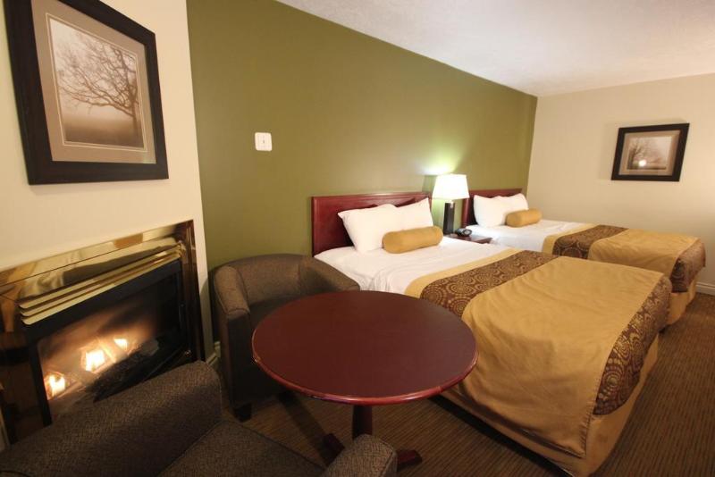 בית מלון כפרי Econo Lodge Inn & Suites High Level