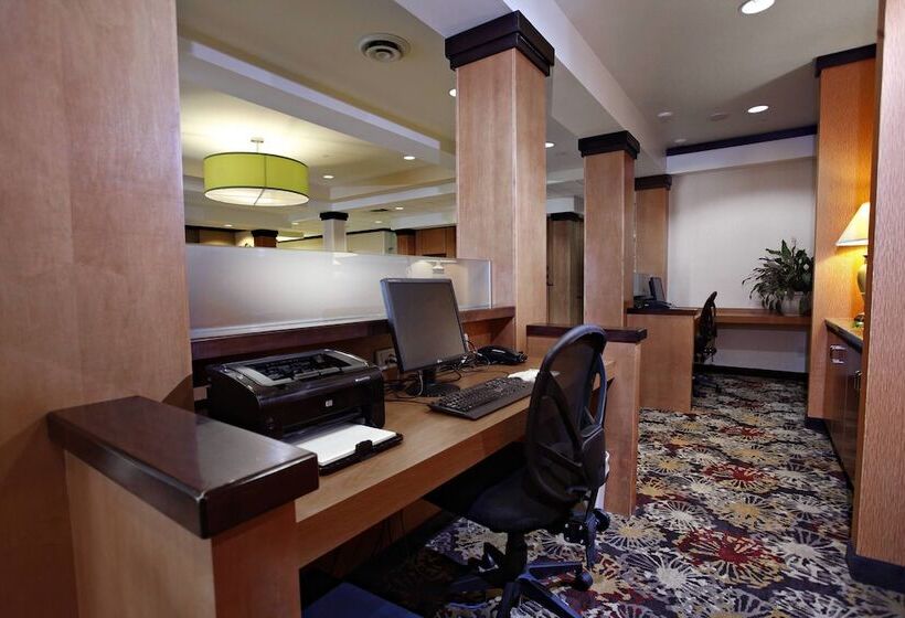 فندق Marriott Fairfield Sudbury