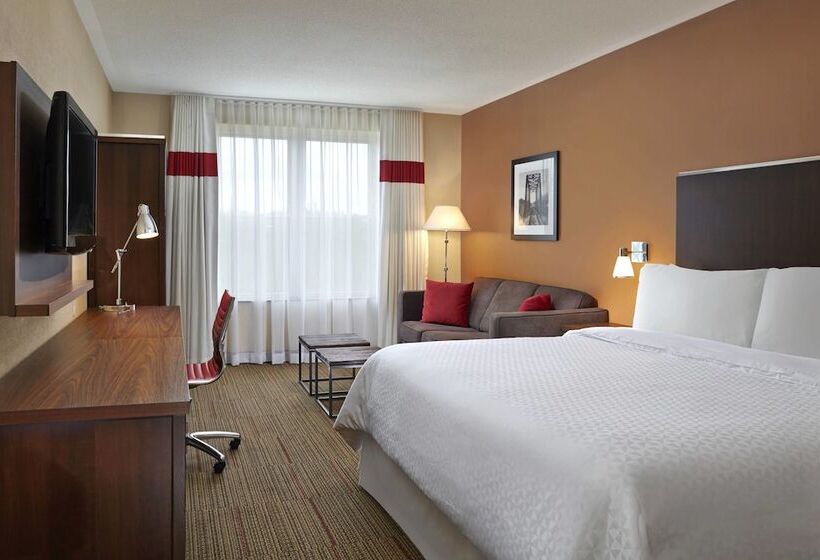 هتل Four Points By Sheraton Moncton