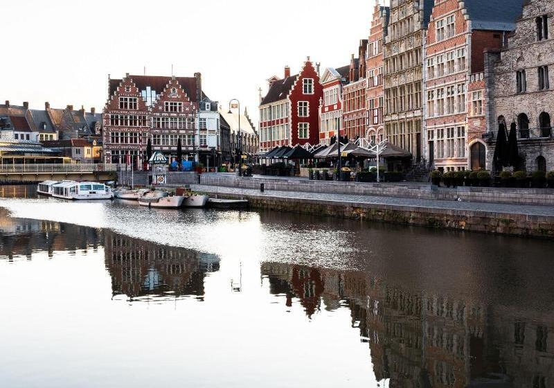 ホテル Ghent Marriott