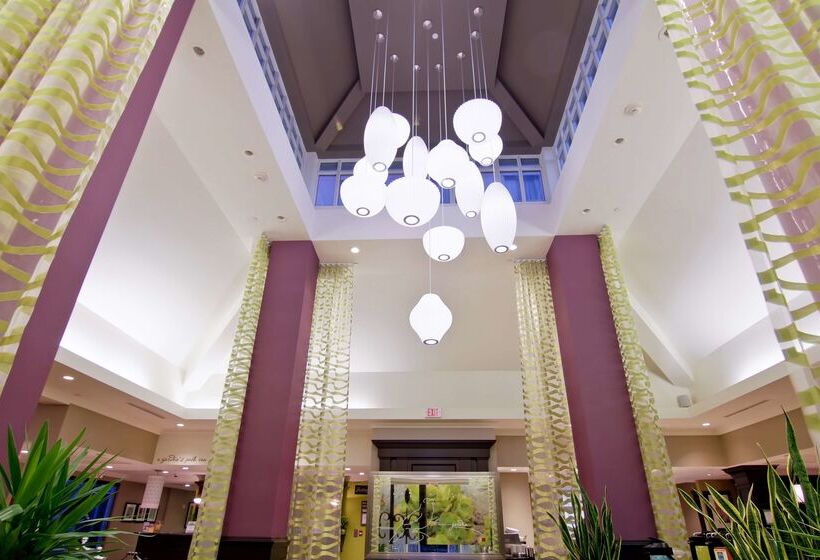 فندق Hilton Garden Inn Toronto/ajax