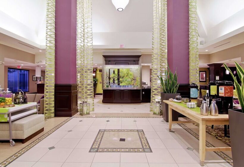 هتل Hilton Garden Inn Toronto/ajax