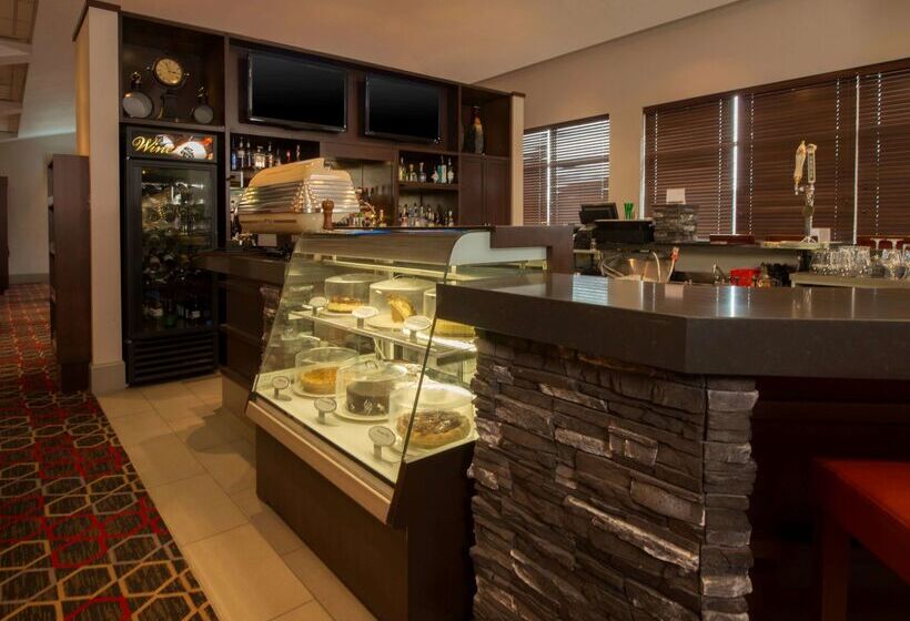 هتل Lakeview Signature, Trademark Collection By Wyndham