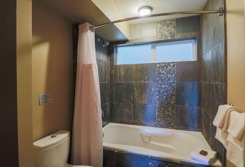 בית מלון כפרי Pacific Shores Resort & Spa