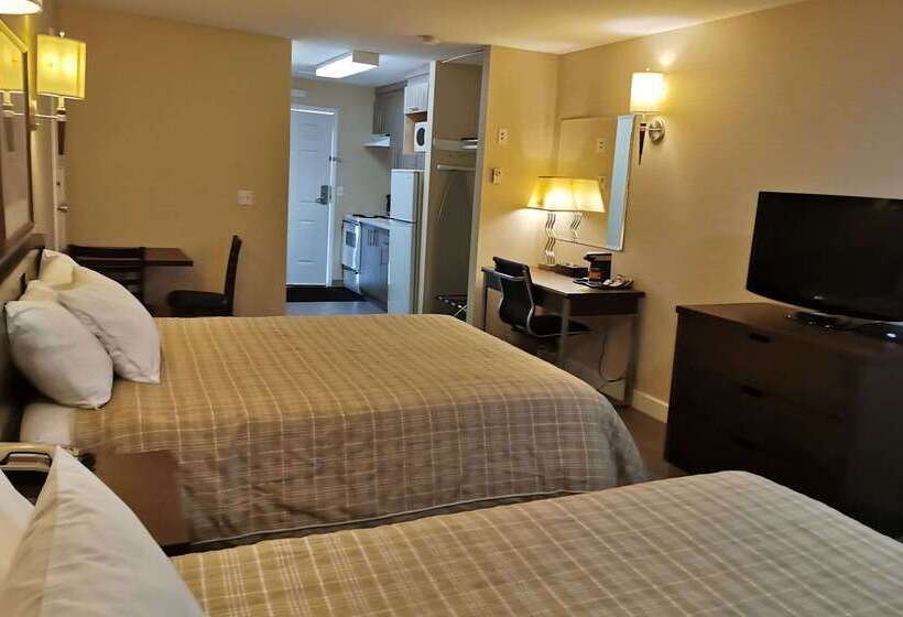 هتل Rodeway Inn & Suites