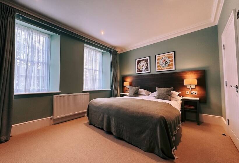 فندق The Georgian, Haslemere, Surrey